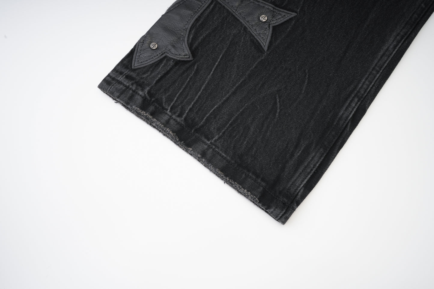 STUDS CROSS DENIM